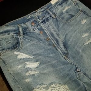 Hi-rise girlfriend jeans American eagle button fly